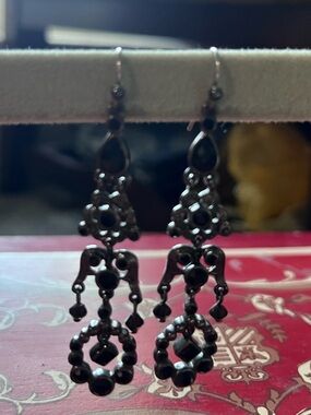 Source Unknown Black Beaded Chandelier Dangle Earrings